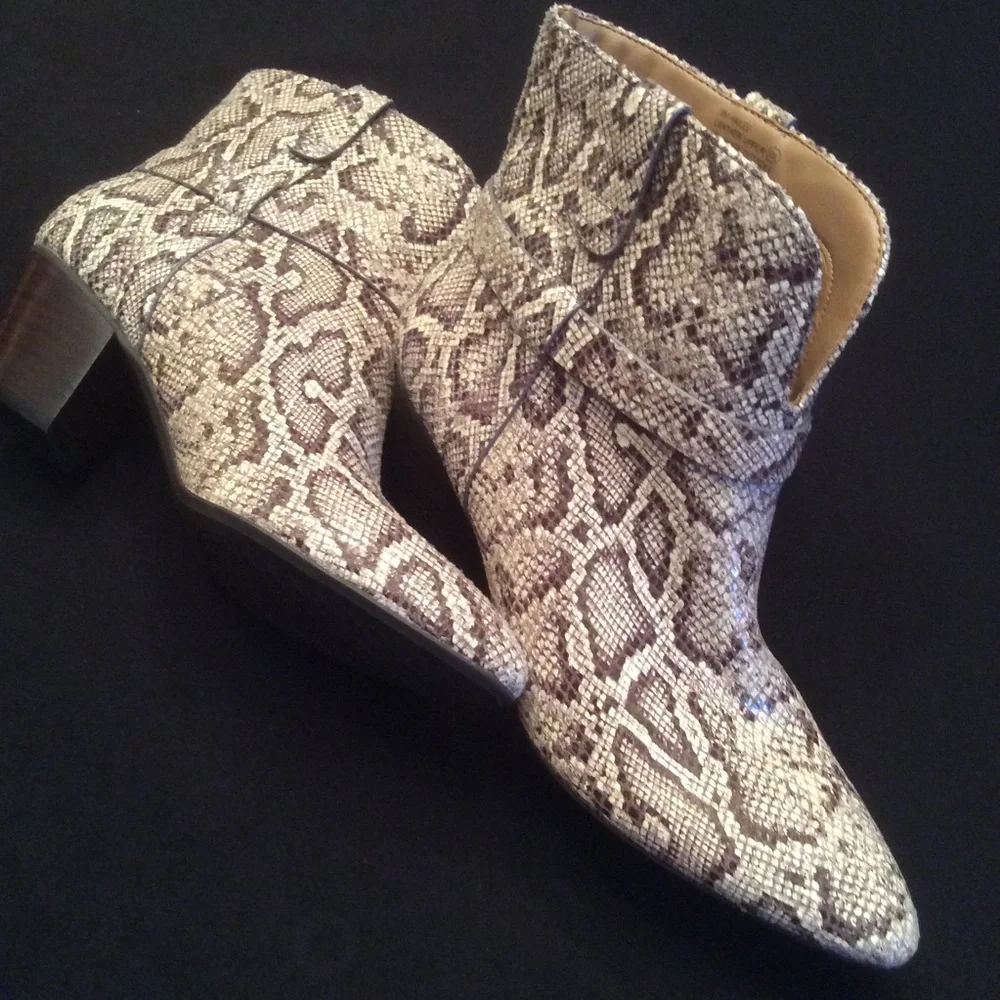 Aerosoles Martha Stewart “Hailee” Booties, Sz 9M
